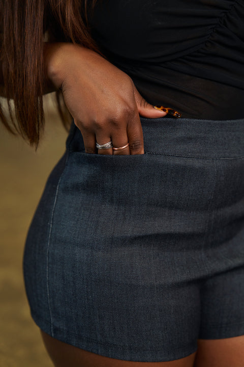 HIGH WAIST STATEMENT SHORTS