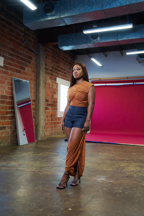 HIGH WAIST STATEMENT SHORTS