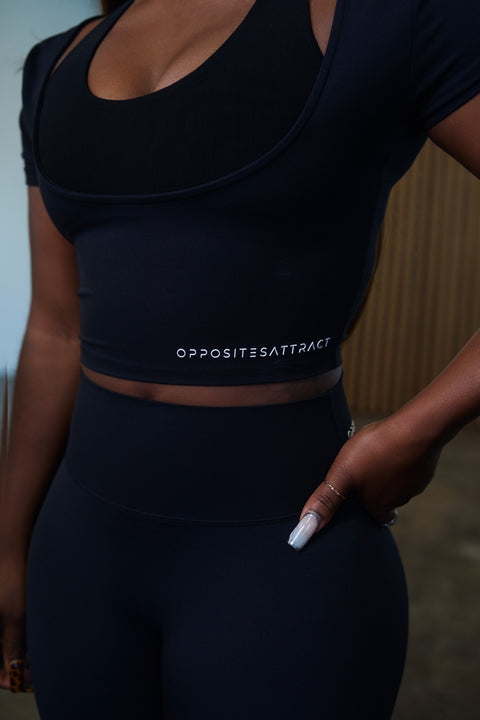 ACTIVEWEAR TOP